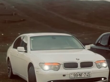 BMW 745