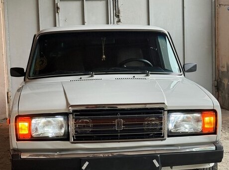 LADA (VAZ) 2107