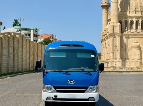 Hyundai County