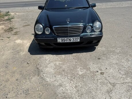 Mercedes E 320