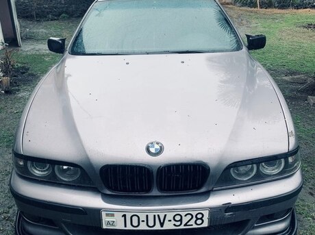 BMW 528