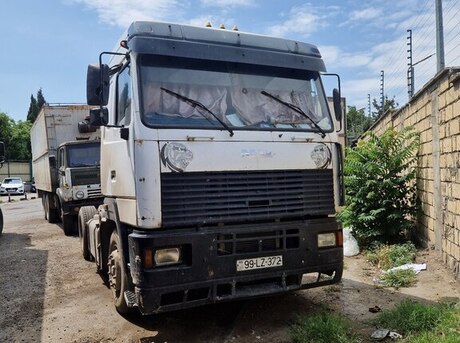 MAZ 643008