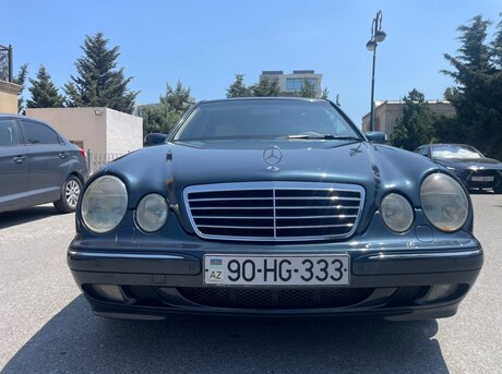 Mercedes E 220