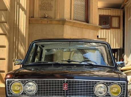 LADA (VAZ) 2103
