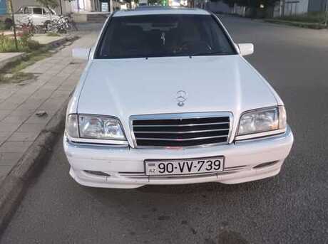 Mercedes C 240