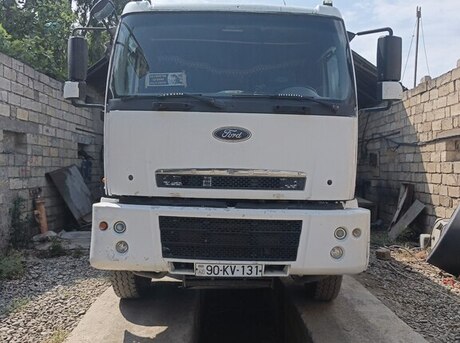Ford Cargo