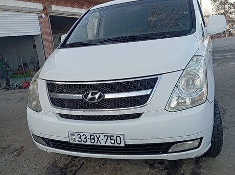 Hyundai H-1