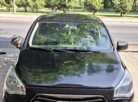 Mitsubishi Attrage