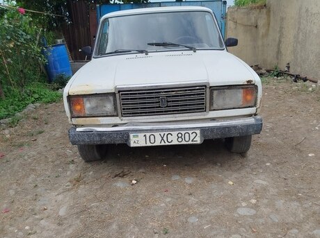 LADA (VAZ) 2107
