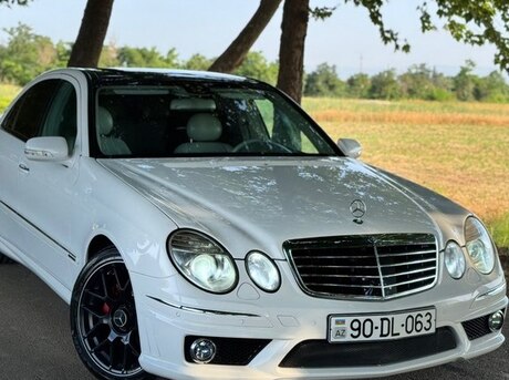 Mercedes E 240