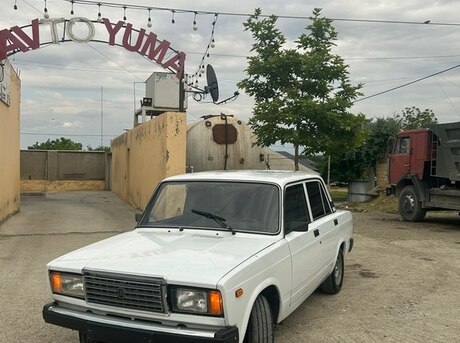 LADA (VAZ) 2107