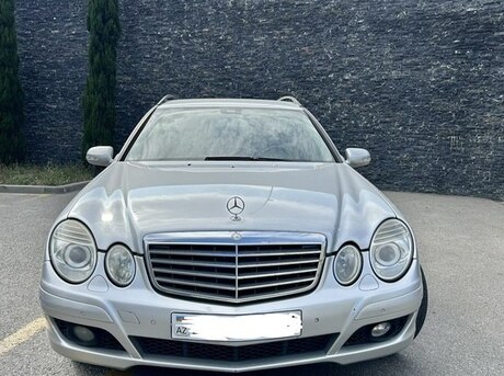 Mercedes E 220