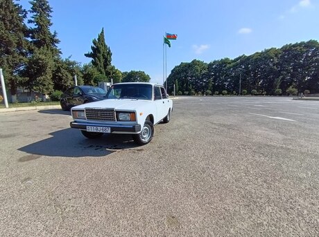 LADA (VAZ) 2107
