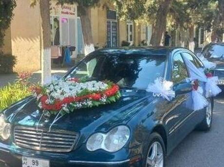 Mercedes C 240
