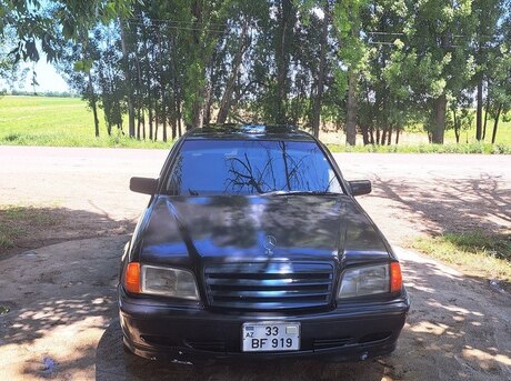 Mercedes C 280
