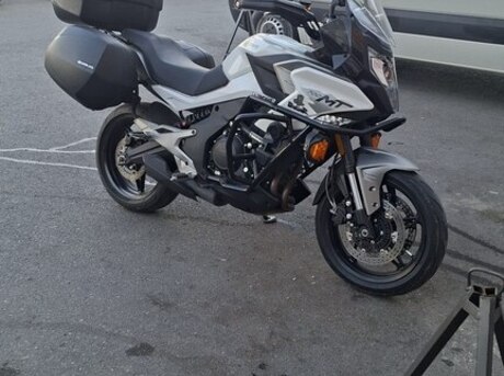 CFMOTO 700 MT