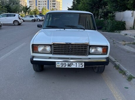 LADA (VAZ) 2107