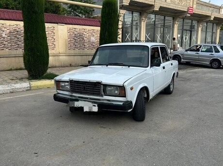LADA (VAZ) 2107