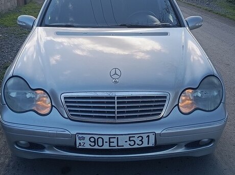 Mercedes C 230
