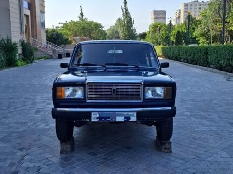 LADA (VAZ) 2107