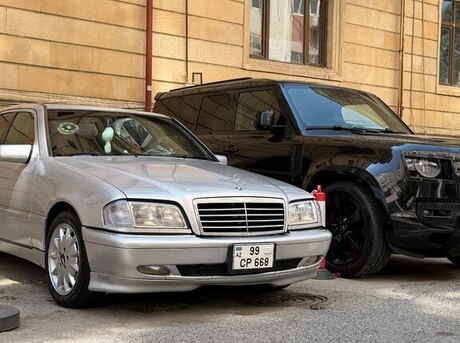 Mercedes C 230