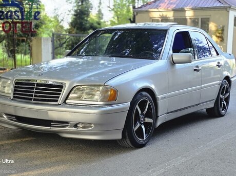 Mercedes C 220