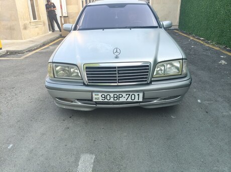 Mercedes C 220