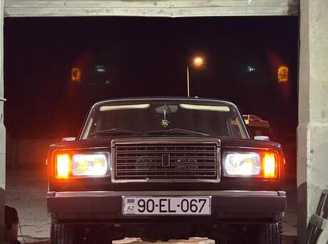 LADA (VAZ) 2107