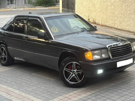 Mercedes 190