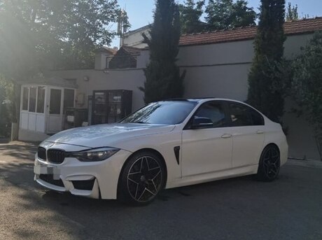 BMW 330