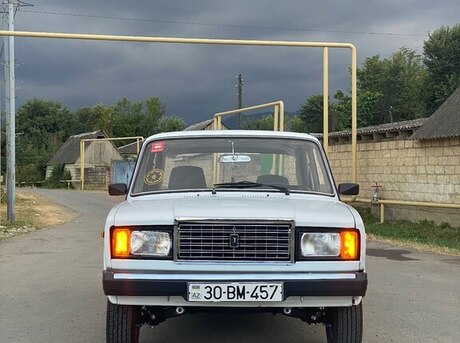 LADA (VAZ) 2107
