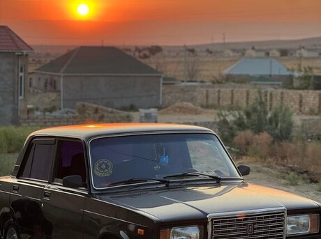 LADA (VAZ) 2107