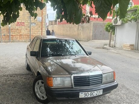 Mercedes 190