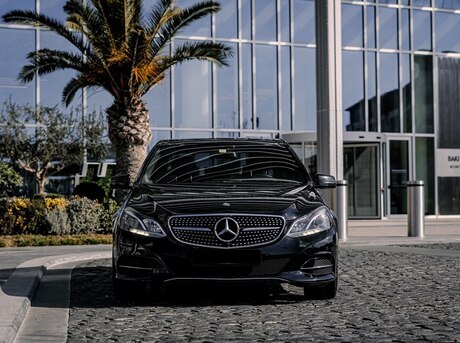 Mercedes E 220 4MATIC