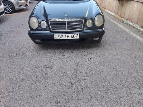 Mercedes E 220