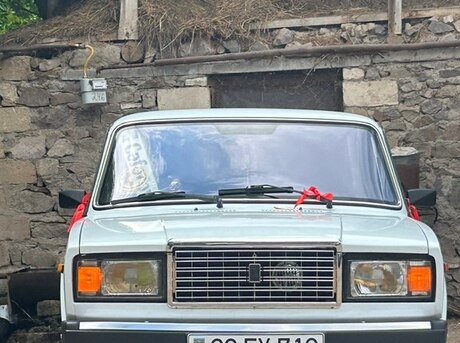 LADA (VAZ) 2107