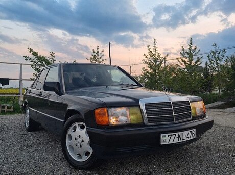 Mercedes 190