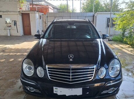 Mercedes E 200