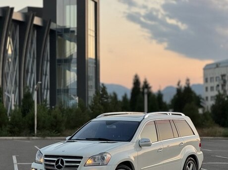 Mercedes GL 550 4MATIC