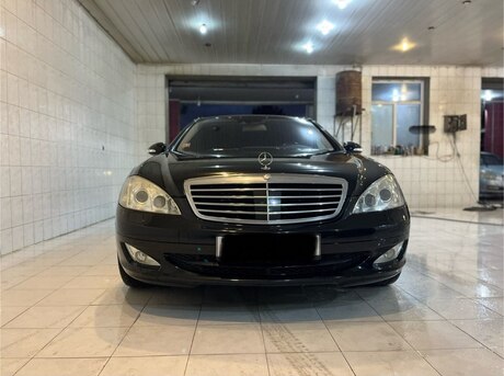 Mercedes S 320
