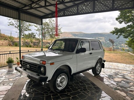 LADA (VAZ) Niva