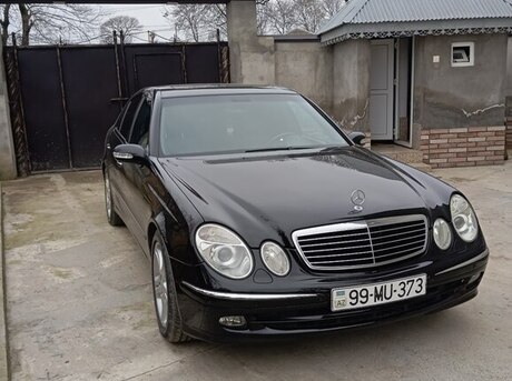 Mercedes E 240