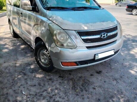 Hyundai H-1