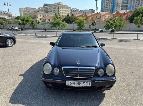 Mercedes E 270