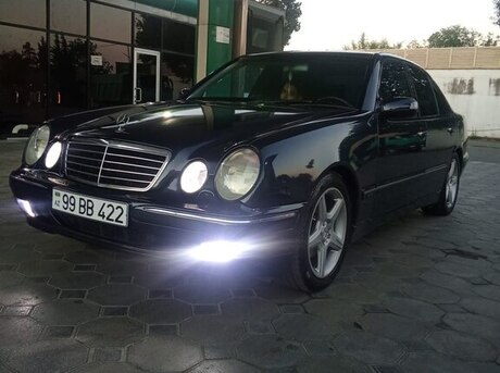 Mercedes E 280