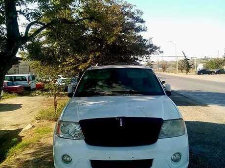 Lincoln Navigator