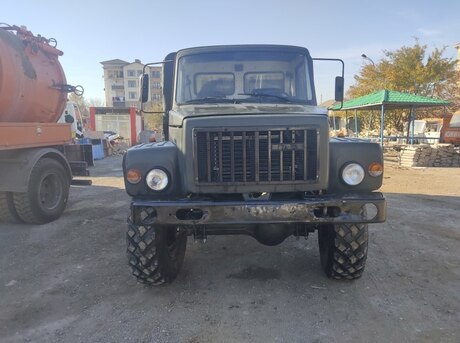 GAZ 3308