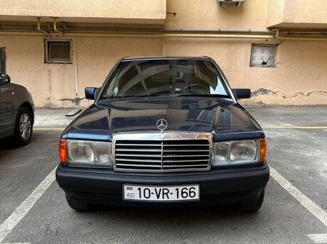 Mercedes 190