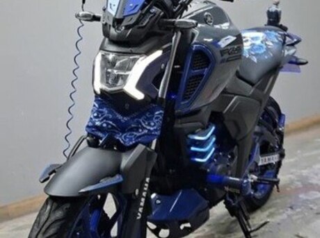 Yamaha FZ-S FI Deluxe