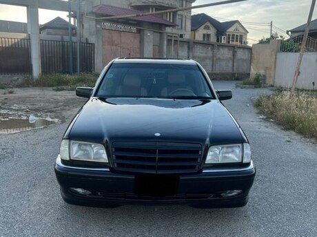 Mercedes C 230